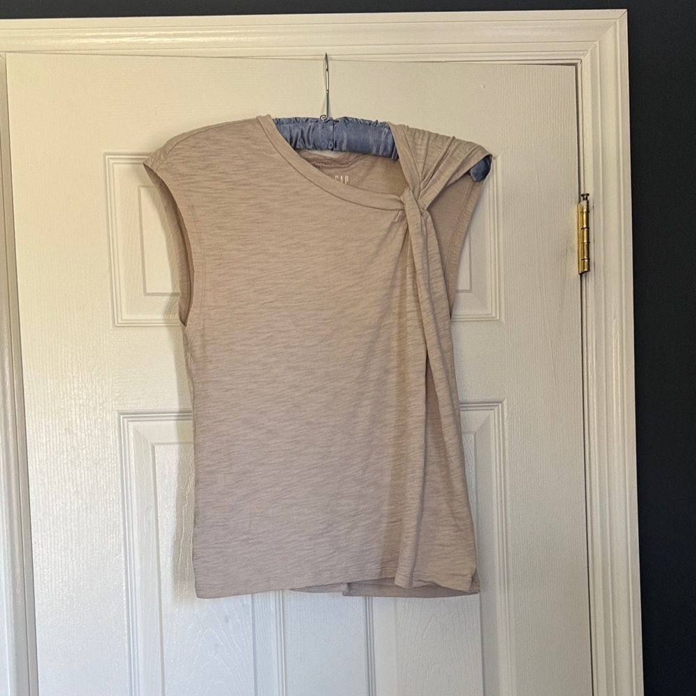 GAP Cream Tank with Side Knot Detail